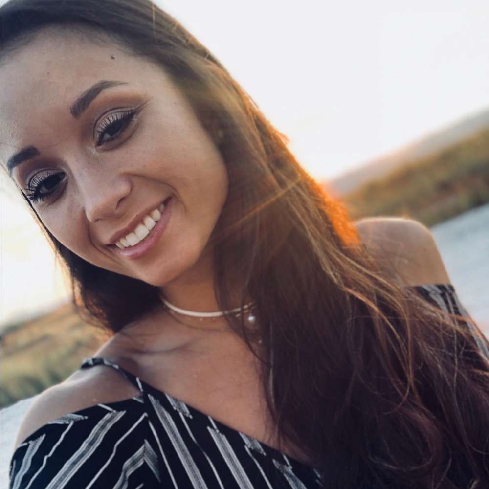 Meet your Posher, Kylee